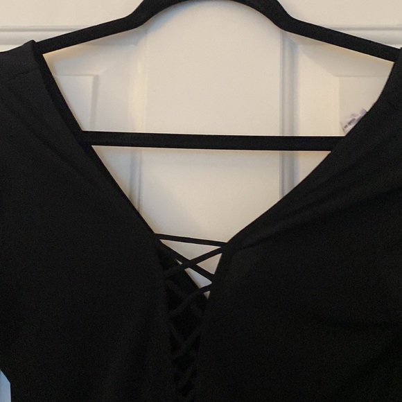 BCBG Generation black bodysuit, size medium. - Picture 3 of 5